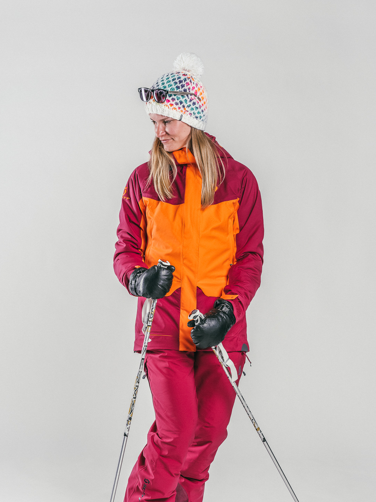 Oxygène Ski & Snowboard School Female Adult with Ski Poles
