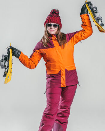 Oxygène Ski & Snowboard School Snowshoe Lady