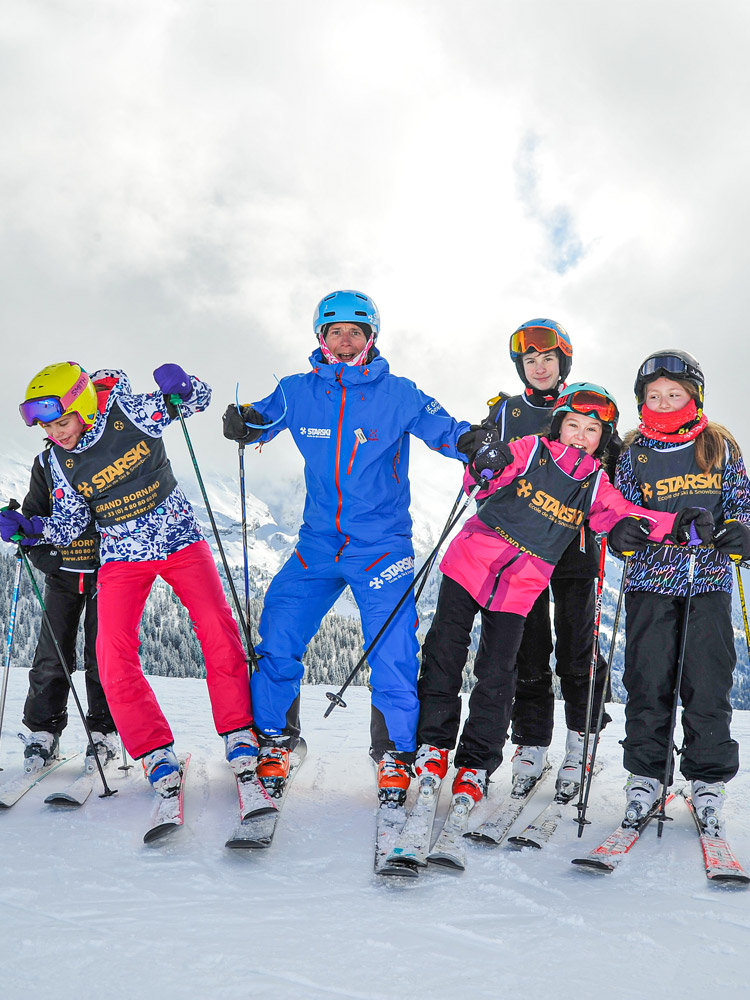 Pro Rider lessons are ideal for advanced skiers aged 12+.